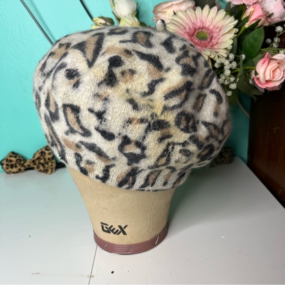 Leopard print bundle deal - Picture 10 of 12